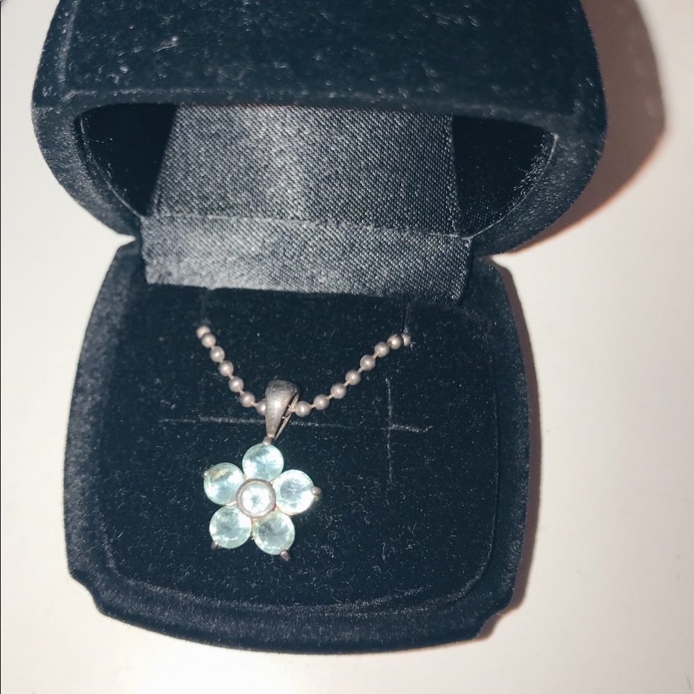 Semi precious stone flower pendant